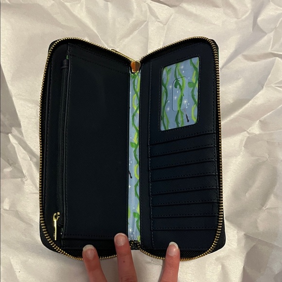 Loungefly Harry Potter Herbology Wallet - Picture 5 of 6